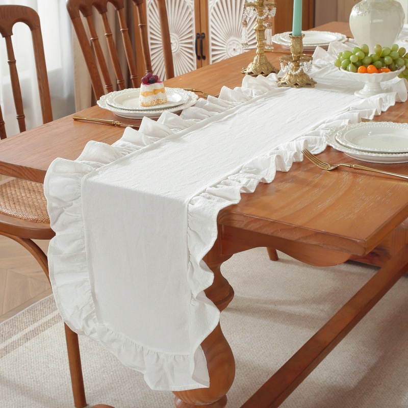Linen Table Runner - ผ้ารองโต๊ะสี่เหลี่ยมจัตุรัสสีพื้นแต่งระบาย น่ารัก เรียบง่าย ทนทาน เหมาะสำหรับตกแต่งโต๊ะในวันคริสต์มาส วันหยุด